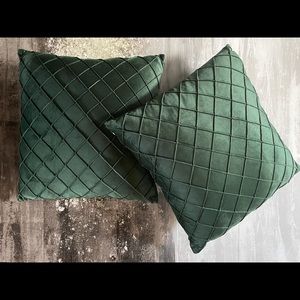 Emerald Velvet Throw pillows